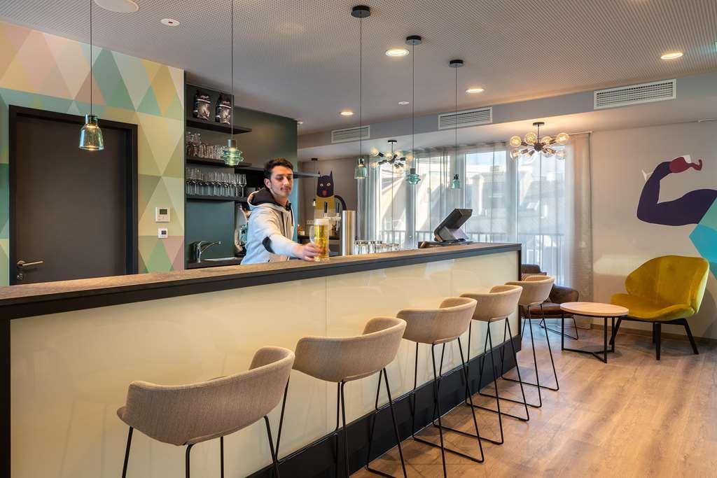 Holiday Inn - The Niu, Charly Frankfurt City By Ihg Frankfurt am Main Restaurant photo