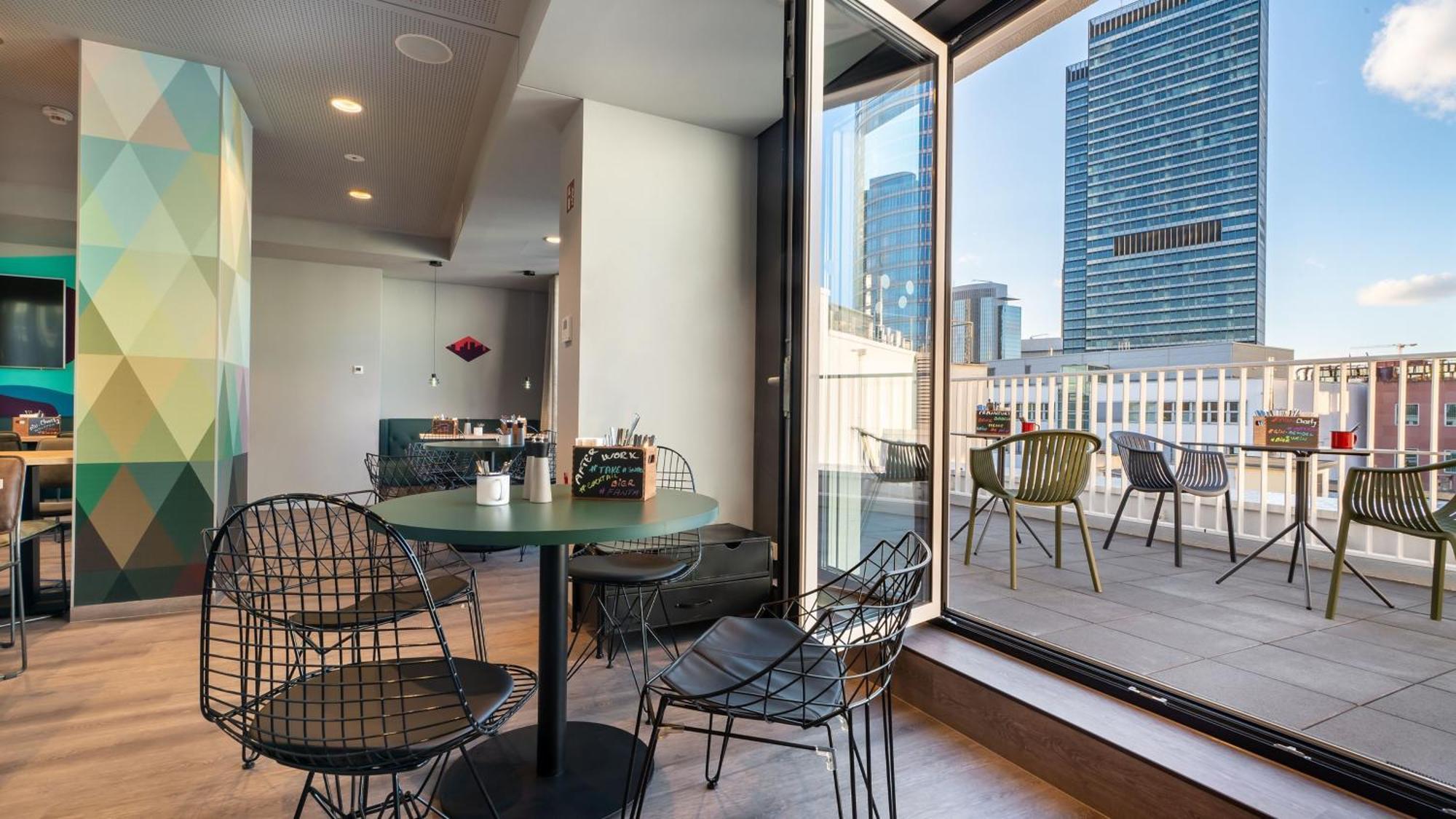 Holiday Inn - The Niu, Charly Frankfurt City By Ihg Frankfurt am Main Exterior photo