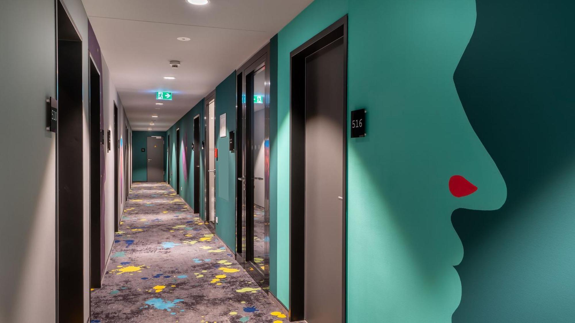 Holiday Inn - The Niu, Charly Frankfurt City By Ihg Frankfurt am Main Exterior photo
