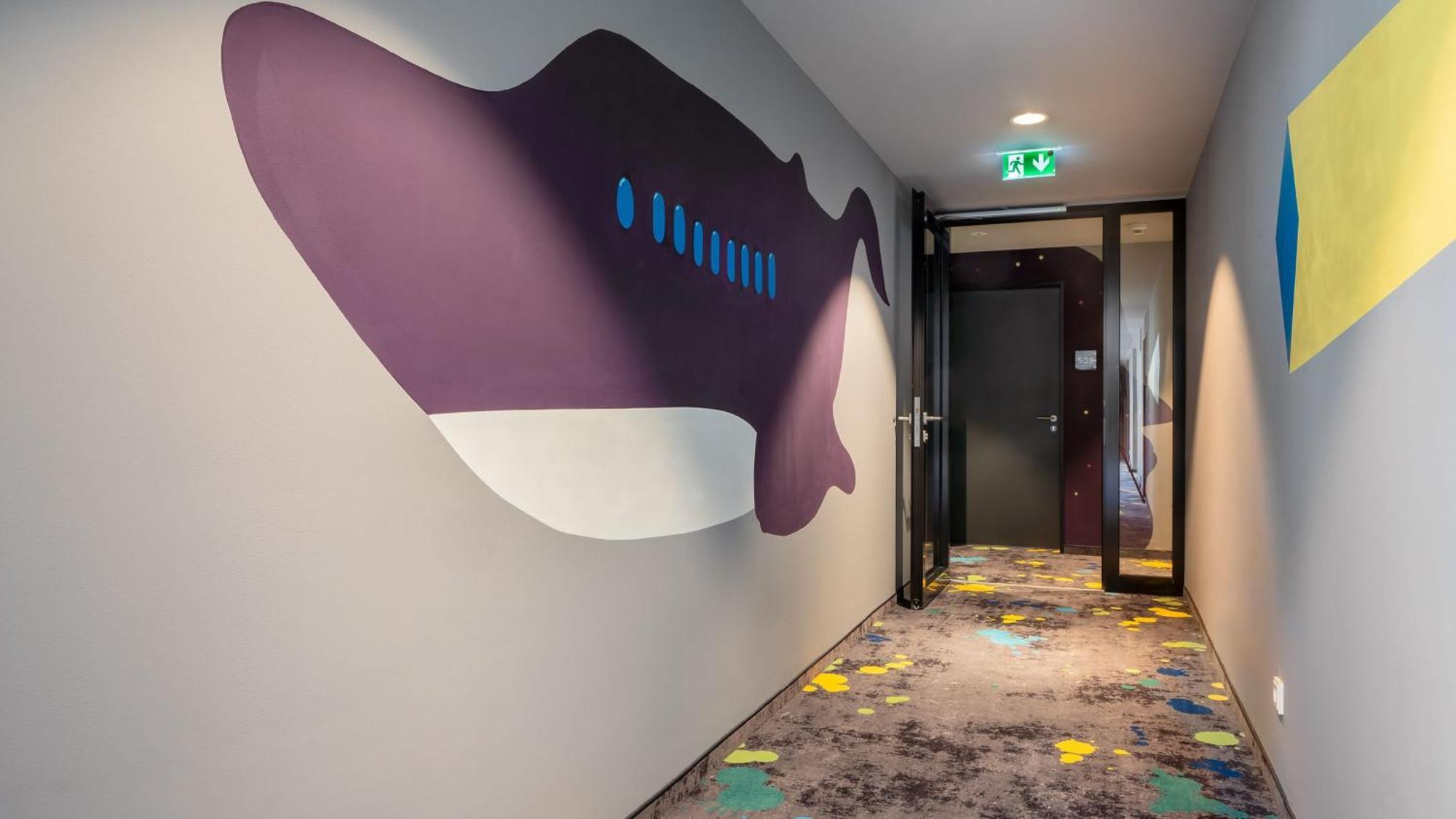 Holiday Inn - The Niu, Charly Frankfurt City By Ihg Frankfurt am Main Exterior photo