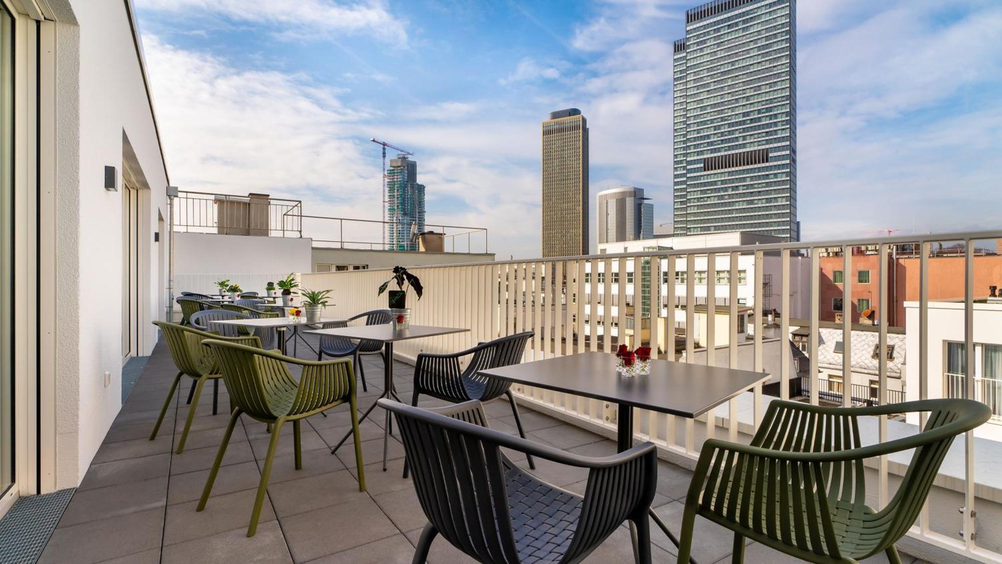 Holiday Inn - The Niu, Charly Frankfurt City By Ihg Frankfurt am Main Exterior photo