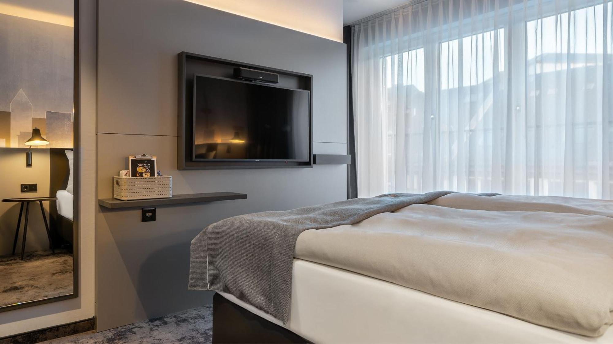 Holiday Inn - The Niu, Charly Frankfurt City By Ihg Frankfurt am Main Exterior photo