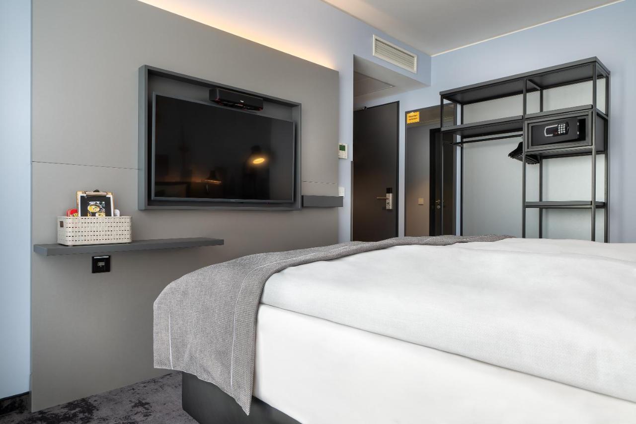 Holiday Inn - The Niu, Charly Frankfurt City By Ihg Frankfurt am Main Exterior photo